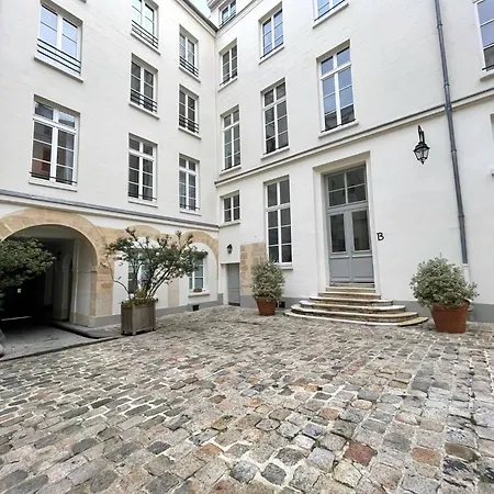 Marais - Fancy One-bedroom Decorated With Taste 巴黎